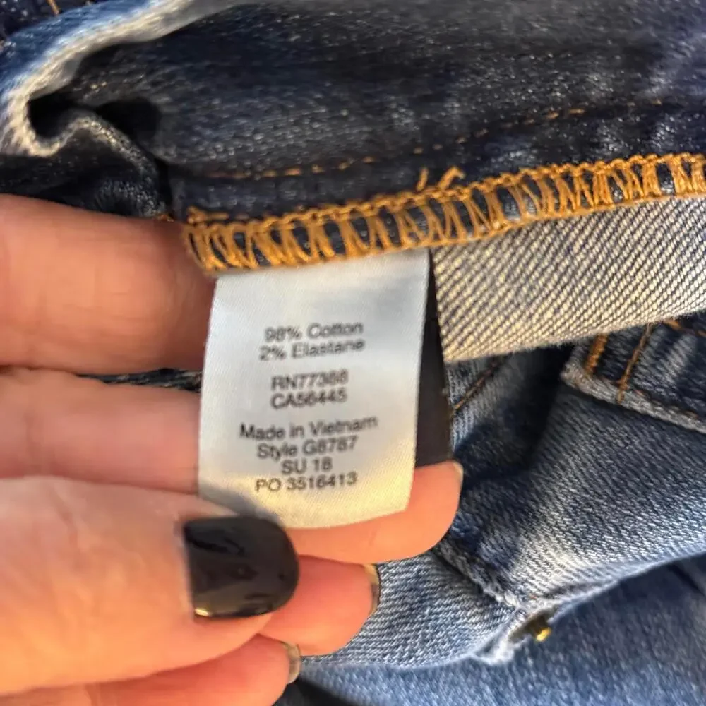 Men's J. Crew Sutton Jeans 31x30. Lightly‎ distressed. Cotton/Elastane Preppy
